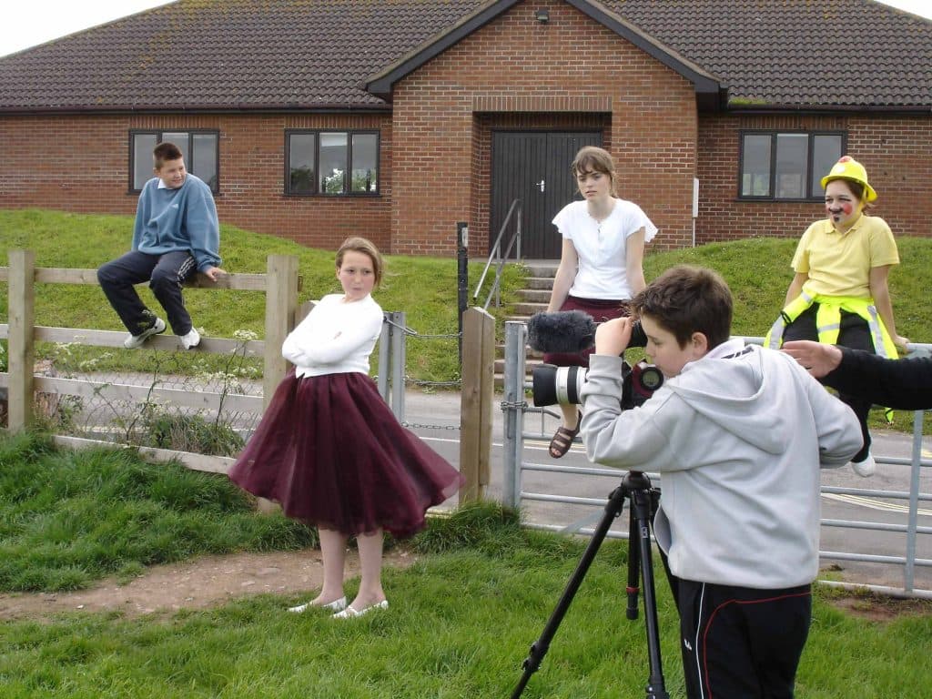 bridesmaidcamera-1024×768